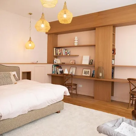 4 Bedroom Luxury Eiffel Tower 아파트 파리